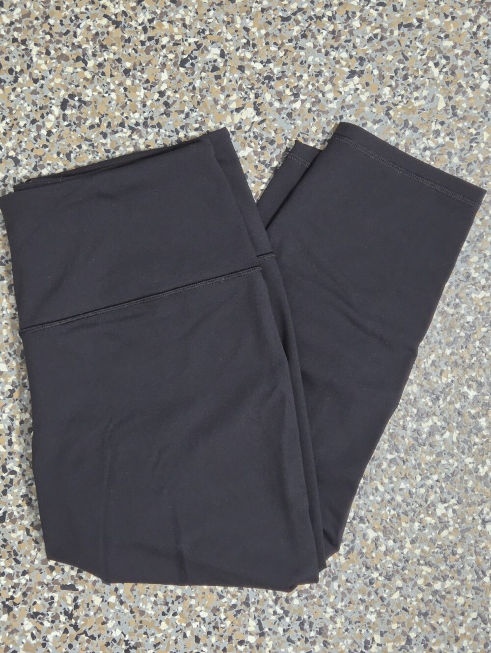 Victoria Sport Knockout by Victoria's Secret capri activewear leggings in women